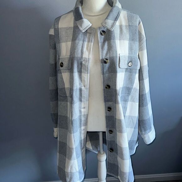 Old Navy Gray Buffalo Plaid Coat! - Picture 3 of 14